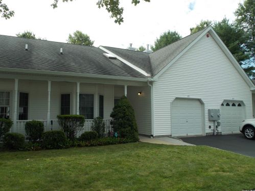 63 Oyster Cove Ln, Blue Point, NY 11715-1246