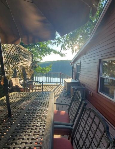 93 Lakeview Dr, Colchester CT  06415-2333 exterior