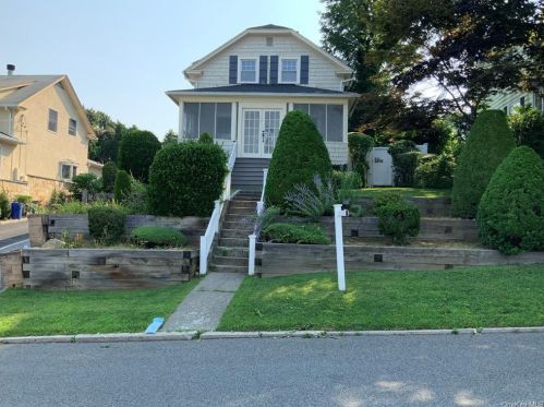196 Kensico Ave, White Plains, NY 10604-2212
