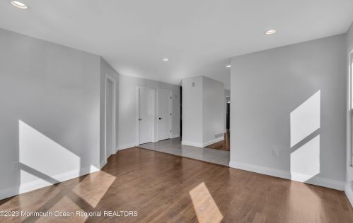 23 Kletsk Hl Rd, Lakewood NJ  08701-2971 exterior