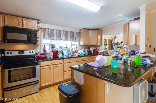 9011 Valgrind Ln, Tucson AZ  85743-7912 exterior