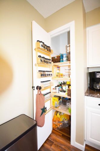 820 Chambord Cir, Marion OH  43302-6733 exterior