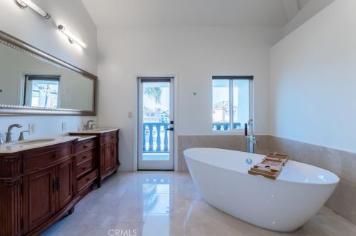 23111 Audrey Ave, Torrance CA  90505-3740 exterior