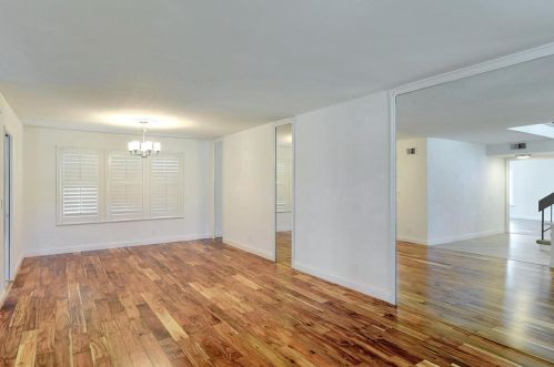 3160 Mabury Rd, San Jose, CA 95127-1052