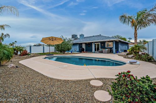 3905 Garnet Cir, Mesa, AZ 85206-3257