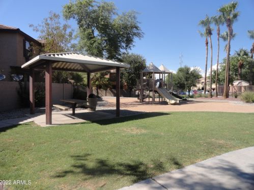 2954 Dunbar Dr, Phoenix AZ 85041-6112 exterior