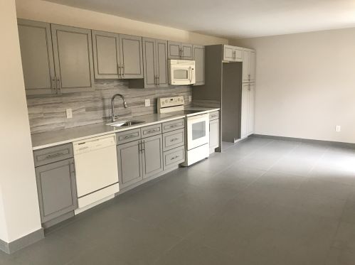 142 8th Ave, Delray Beach, FL 33444-2665