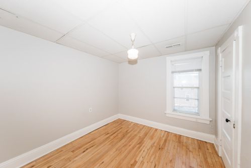 3285 Bartlett Ave, Milwaukee WI 53211-3024 exterior