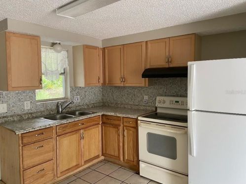 8517 Sunnydale Dr, Port Richey FL  34667-3667 exterior