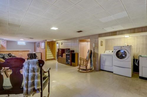 7119 Lakefield Dr, Milwaukee WI  53219-4025 exterior