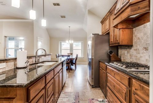 116 Venado Ct, Azle TX  76020-3643 exterior