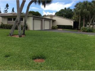 120 Whispering Sands Dr, Sarasota, FL 34242-1629