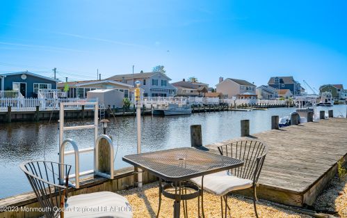 45 Lagoona Dr, Bricktown NJ 08723-7642 exterior