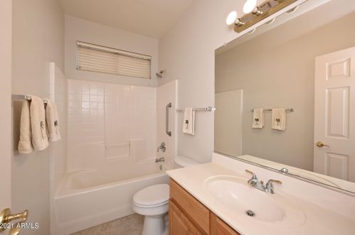 4343 Walnut Rd, Gilbert AZ 85298-8317 exterior