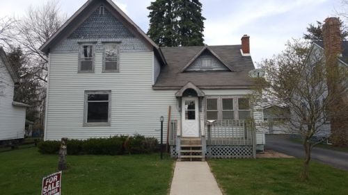 610 1st St, Nekoosa, WI 54457-1170