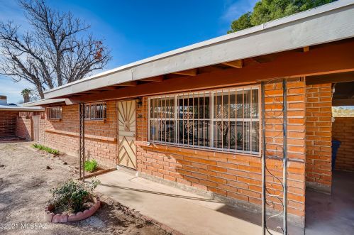 7010 Kirkland Dr, Tucson, AZ 85710-3613
