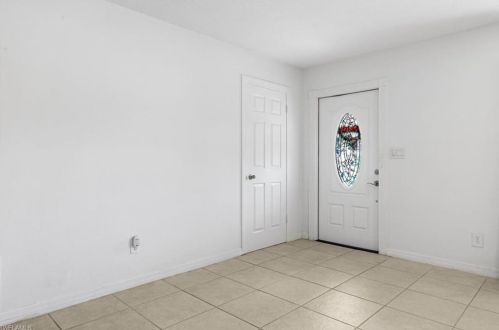 1683 Country Club Pkwy, Lehigh Acres, FL 33936-5365