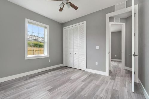 28124 Sunset Dr, Bonita Springs FL  34134-7503 exterior