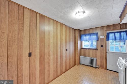 2029 Walnut St, Ashland PA  17921-1611 exterior