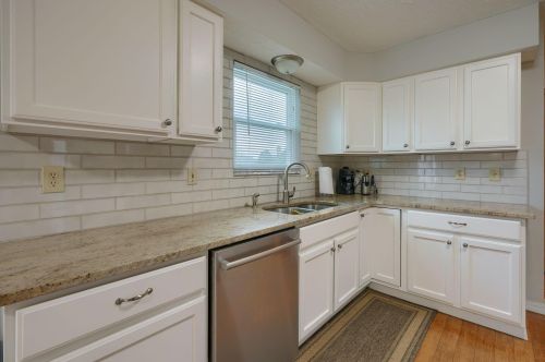 27 Glengary Dr, Delaware OH  43015-7615 exterior