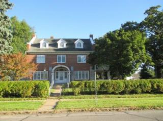 900 Liberty St, Pella IA  50219-1742 exterior