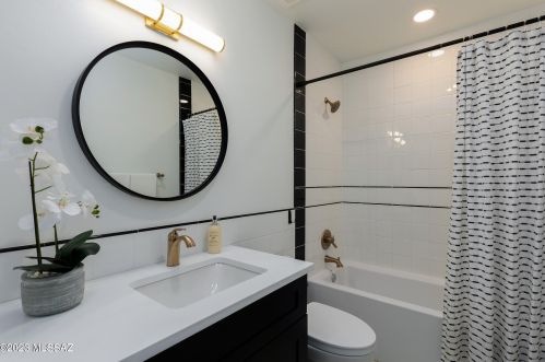 2434 8th St, Tucson AZ  85719-5623 exterior