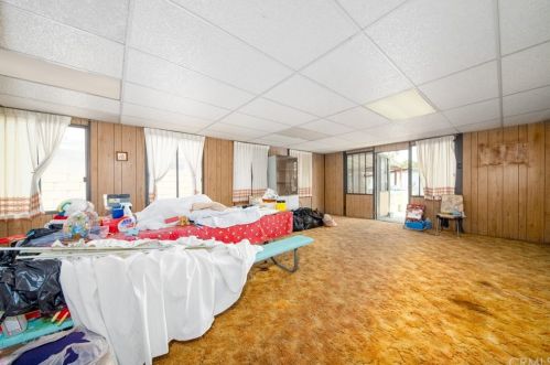 7771 Wells Ave, Riverside CA  92503-2568 exterior