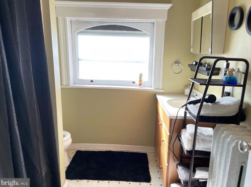 27 Washington Ave, Camden NJ  08108-3715 exterior