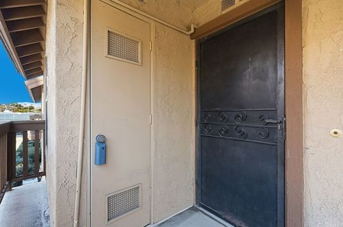 67 Lemon Grv, Irvine CA 92618-4510 exterior