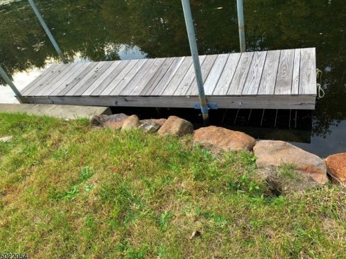 100 Tintle Ave, West Milford Lakes NJ  07480-4715 exterior