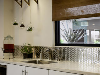 4940 Paso Robles Ave, Van Nuys CA  91316-3458 exterior