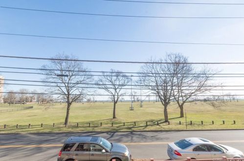 850 Atlantic St, Bridgeport CT 06604-5276 exterior