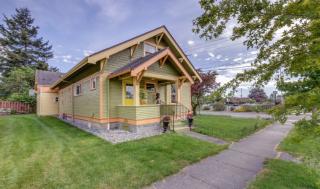 2100 D St, Bellingham, WA 98225-3301