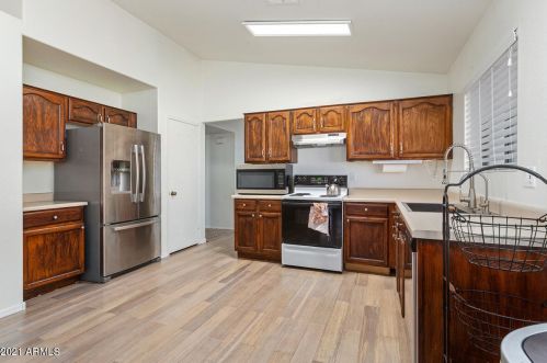 15726 Cottonwood St, Sun City AZ  85374-1439 exterior