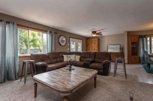 1213 Lark St, Alex MN 56308-2312 exterior