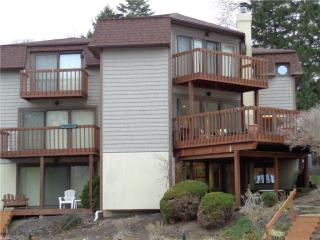 4606 Compass Rose, Vermilion OH  44089-3127 exterior