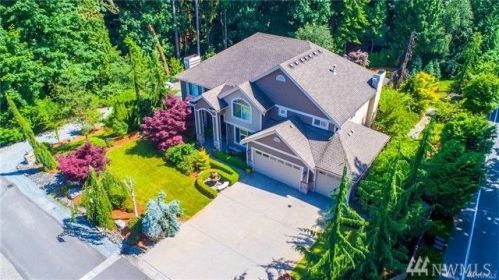16450 108 Ave, Bothell WA  98011-6208 exterior