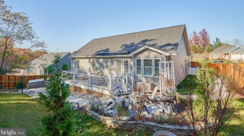 1201 Happy Ridge Dr, Front Royal VA  22630 exterior