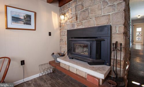 252 Redwood St, Hummelstown PA  17036-2619 exterior