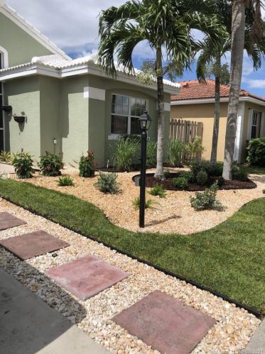 9652 Tavernier Dr, Boca Raton, FL 33496-2106
