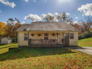 5106 Montwood Dr, Knoxville, TN 37921-5327