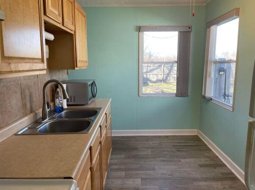 436 Madison Dr, West Jefferson OH  43162-1304 exterior