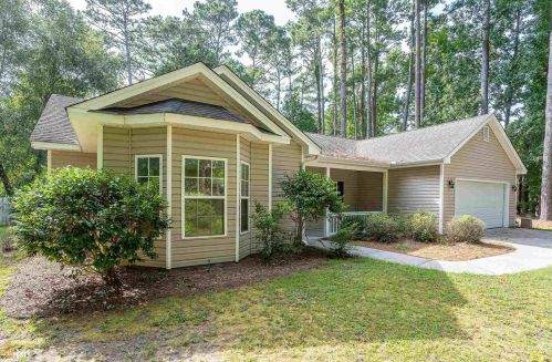 111 Wade Hampton Dr, Beaufort, SC 29907-1924