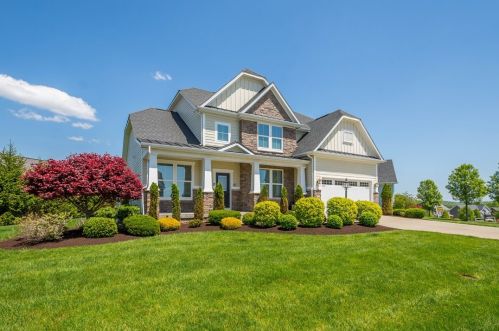 705 Jonagold Dr, Canonsburg, PA 15317-5256