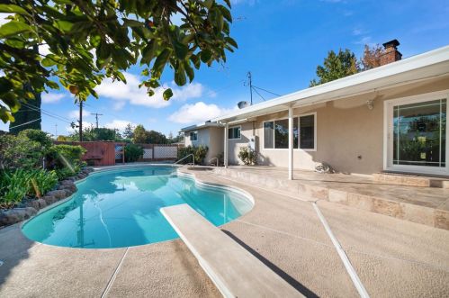 6712 Mercedes Ave, Citrus Heights, CA 95621-5416
