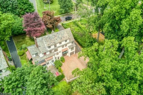 85 Undercliff Rd, Montclair NJ  07042-1616 exterior