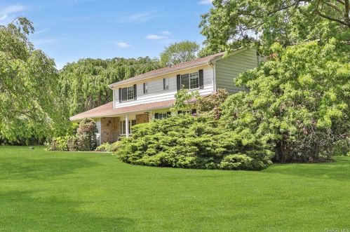 85 Eastview Dr, Valhalla, NY 10595-1035