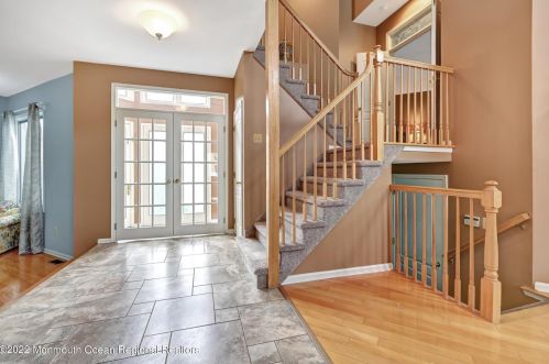 167 Ln Quinta Ct, Holmdel Village NJ  07733-2536 exterior