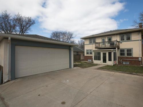 1205 Minnehaha Pkwy, Minneapolis, MN 55419-1132