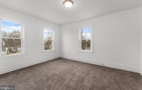 252 Greenwich Ave, West Deptford NJ  08066-2229 exterior